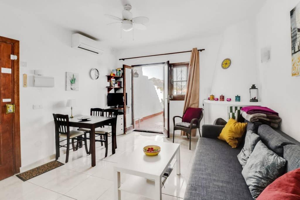Capistrano Village, 1 Bedroom + Free Wi-Fi 内尔哈 外观 照片